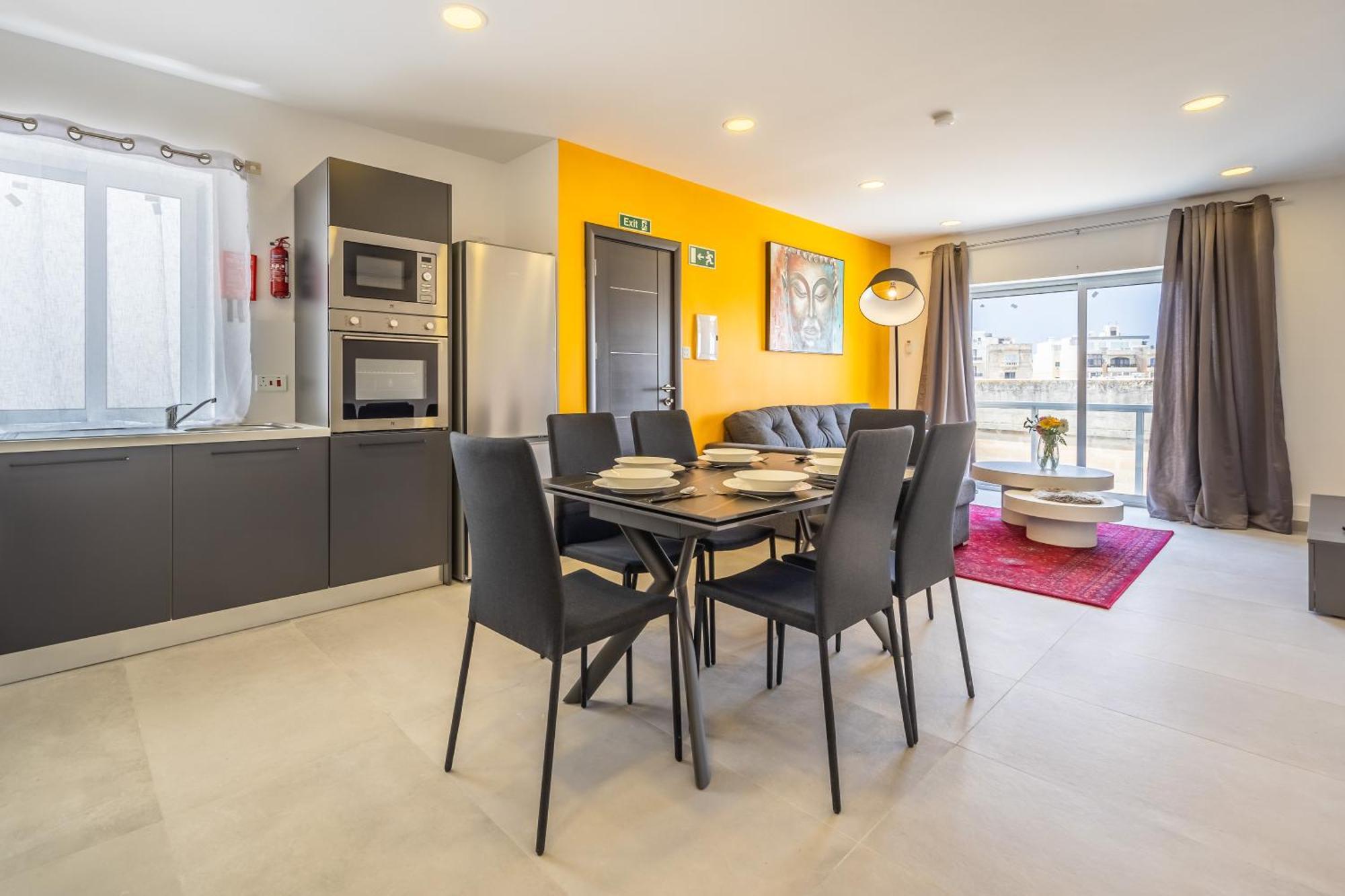 Sleek & Stylish 2Br Accommodation With Large Private Terrace - Close To Saint Julian'S & Tigne Shopping Mall Sliema Exterior foto